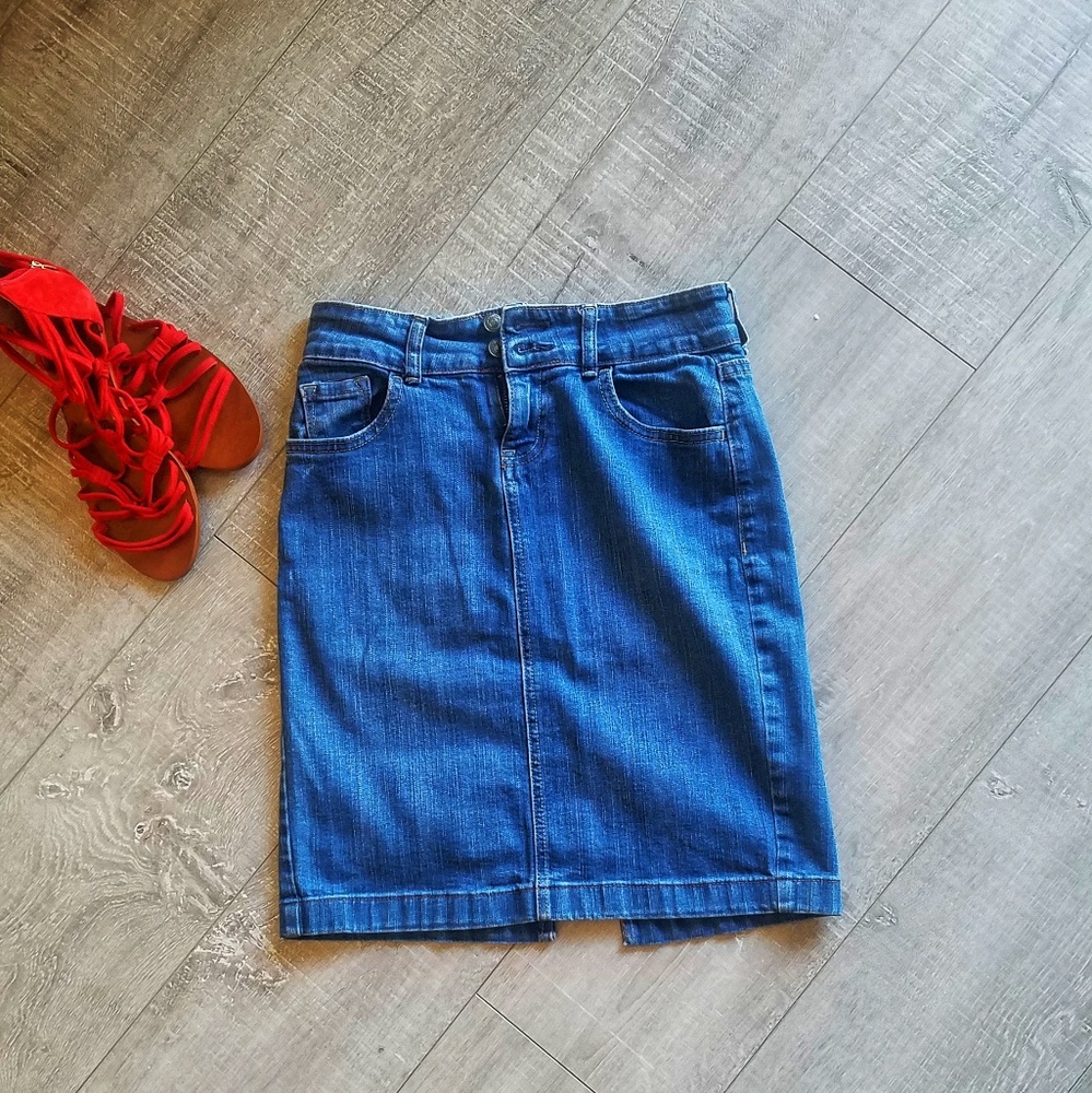 Old Navy Denim Pencil Skirt